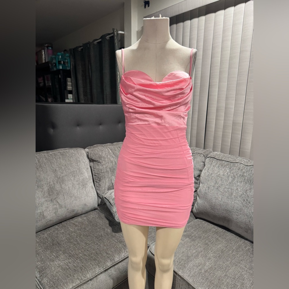 BUNDLE 2 ITEMS FOR $8✨

🍒🌸AMTIOUS spicy girl mini dress ✨ - Picture 2 of 6